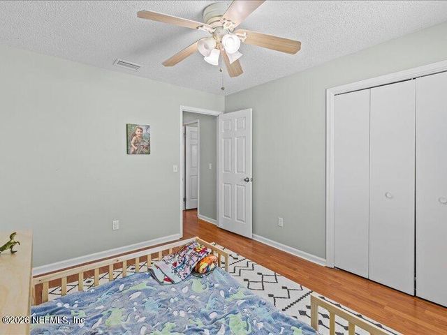 3927 MEADOWVIEW Drive N, Jacksonville, FL 32225