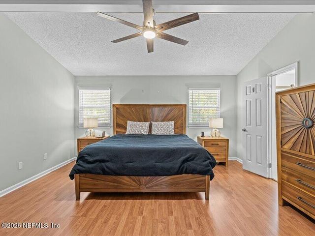 3927 MEADOWVIEW Drive N, Jacksonville, FL 32225