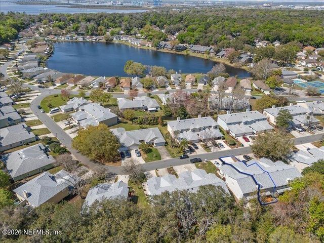 3927 MEADOWVIEW Drive N, Jacksonville, FL 32225