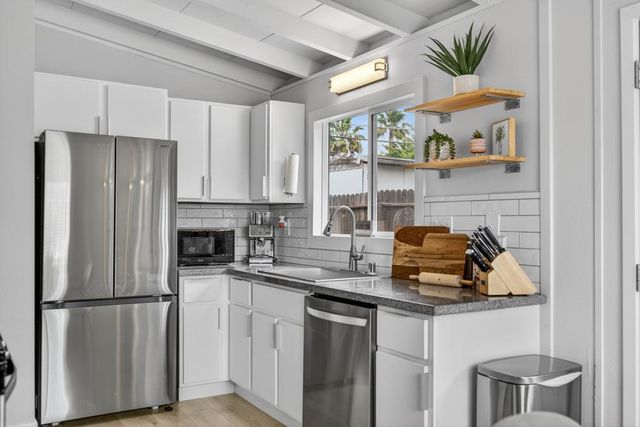 3637 Floral Dr, North Highlands, CA 95660