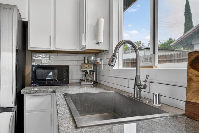 3637 Floral Dr, North Highlands, CA 95660