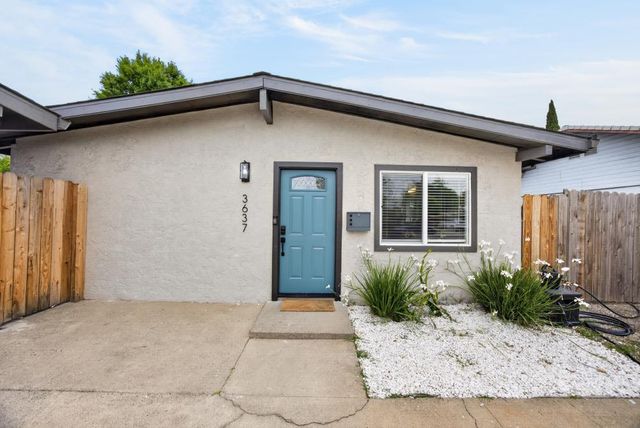3637 Floral Dr, North Highlands, CA 95660