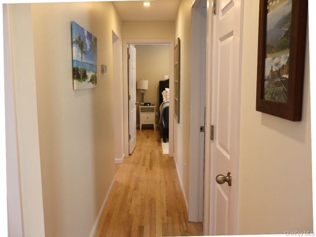 38 Woodridge Road, Hampton Bays, NY 11946