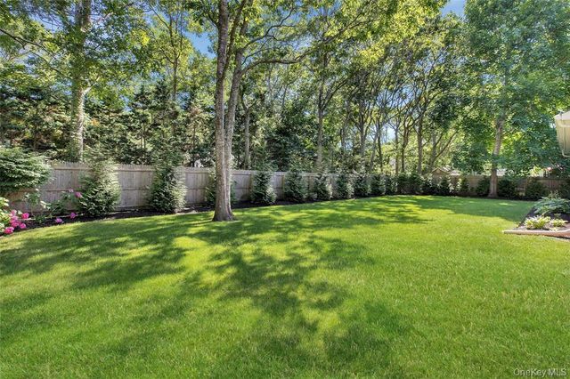 38 Woodridge Road, Hampton Bays, NY 11946