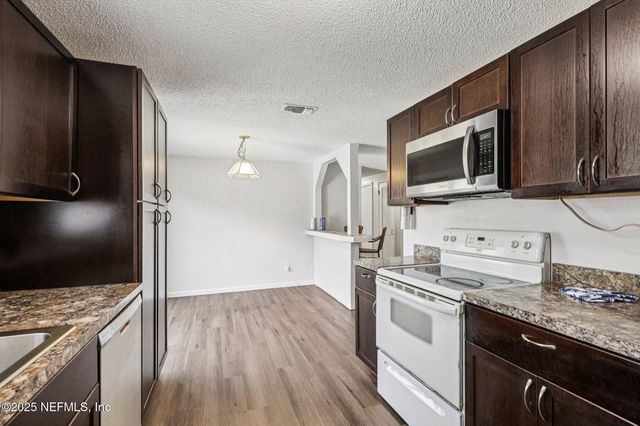1490 SEKANI Court, Orange Park, FL 32065