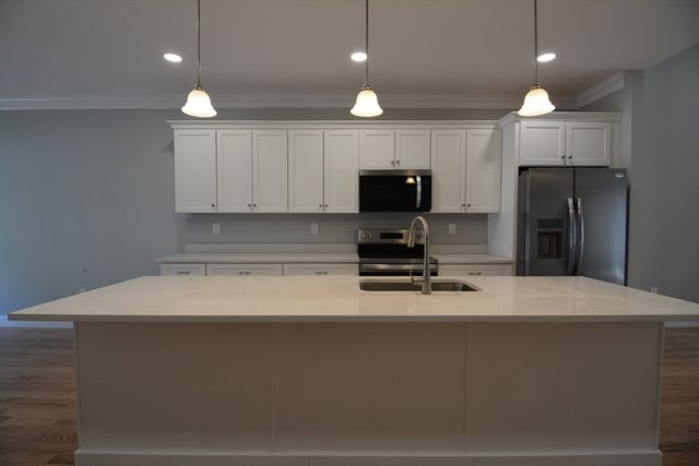 1 Depot Street Ext 4, Townsend, MA 01469