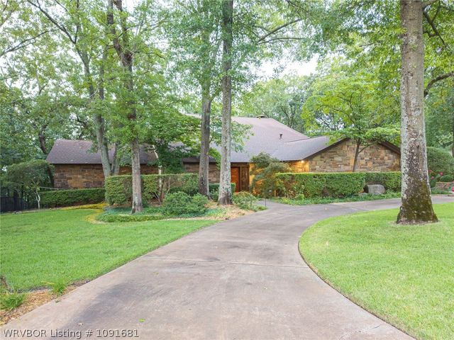 8301 Mile Tree Drive, Fort Smith, AR 72903