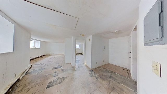 30 Kinross Rd 1, Boston, MA 02135