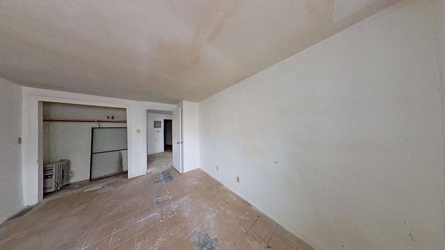 30 Kinross Rd 1, Boston, MA 02135