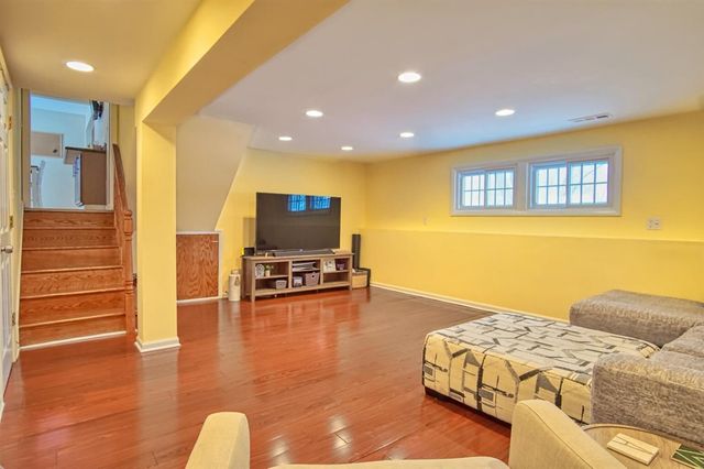 6030 Belmont Road, Downers Grove, IL 60516