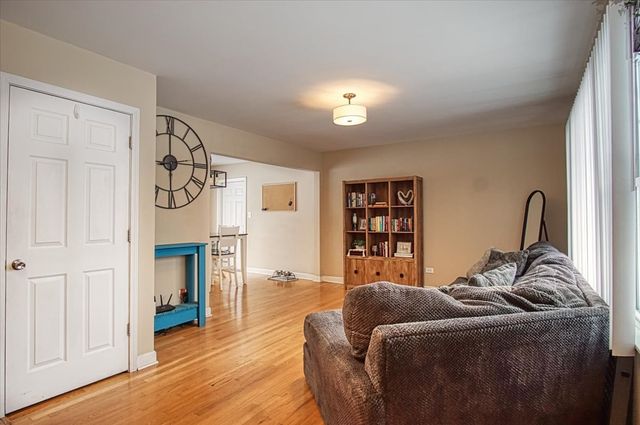 6030 Belmont Road, Downers Grove, IL 60516