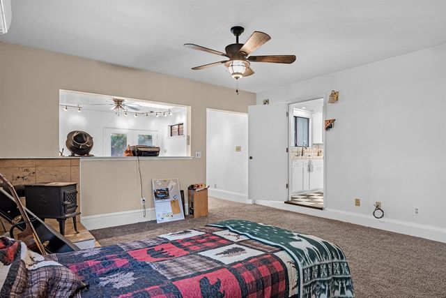 19475 Murphy Rd, Pine Grove, CA 95665