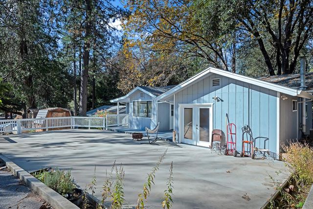 19475 Murphy Rd, Pine Grove, CA 95665