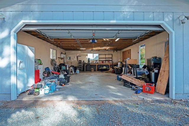 19475 Murphy Rd, Pine Grove, CA 95665