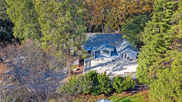 19475 Murphy Rd, Pine Grove, CA 95665