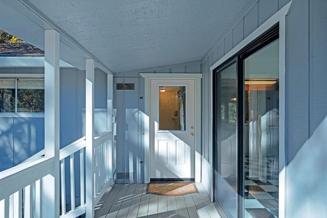 19475 Murphy Rd, Pine Grove, CA 95665