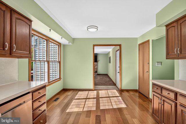 22 STONE EDGE RD, Sellersville, PA 18960