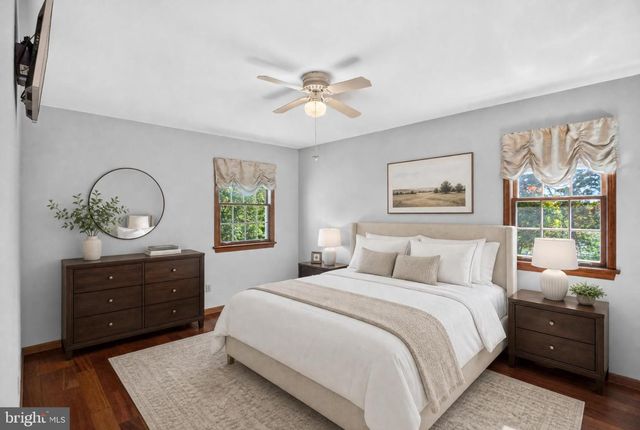 22 STONE EDGE RD, Sellersville, PA 18960