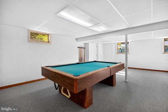 22 STONE EDGE RD, Sellersville, PA 18960