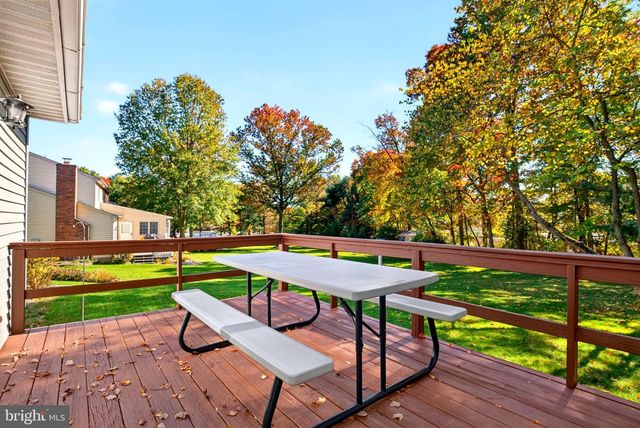 22 STONE EDGE RD, Sellersville, PA 18960