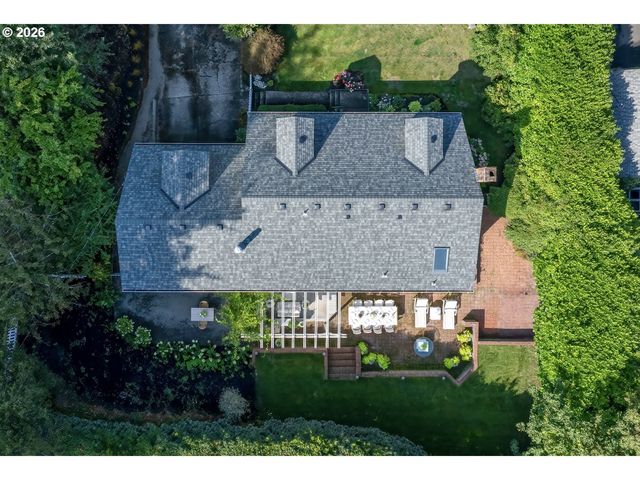 1606 S CAREY Ln, Portland, OR 97219