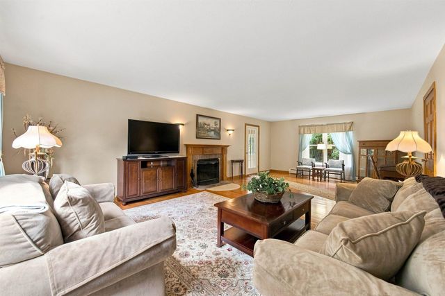 8 Hollow Road, Bow, NH 03304