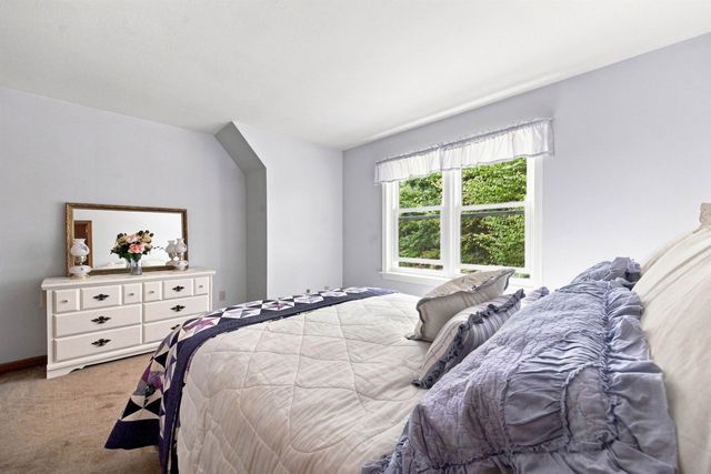 8 Hollow Road, Bow, NH 03304
