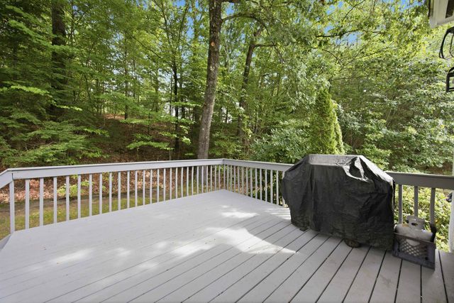 8 Hollow Road, Bow, NH 03304