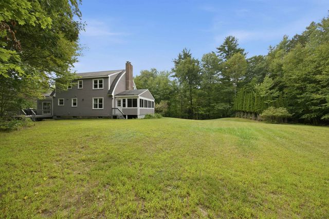 8 Hollow Road, Bow, NH 03304