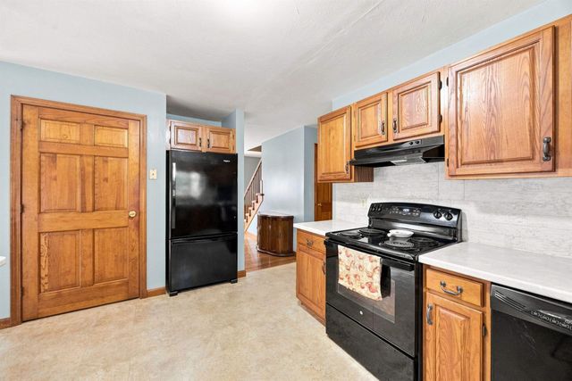 8 Hollow Road, Bow, NH 03304