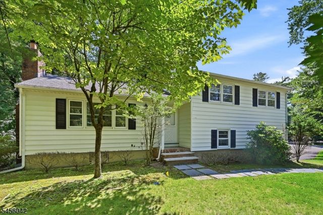 472 Cedar Hill Ave, Wyckoff Twp., NJ 07481