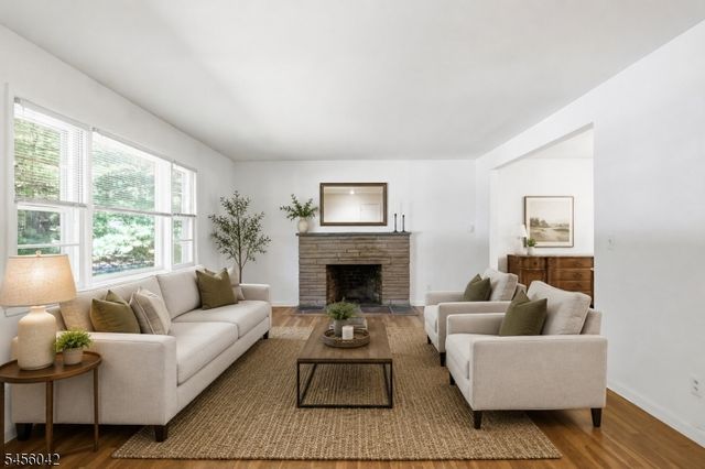 472 Cedar Hill Ave, Wyckoff Twp., NJ 07481