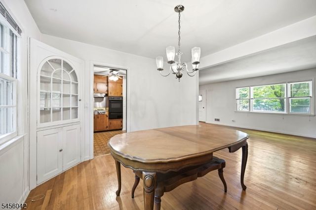 472 Cedar Hill Ave, Wyckoff Twp., NJ 07481