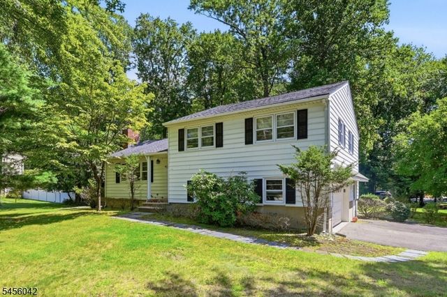 472 Cedar Hill Ave, Wyckoff Twp., NJ 07481