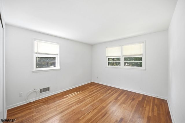 472 Cedar Hill Ave, Wyckoff Twp., NJ 07481