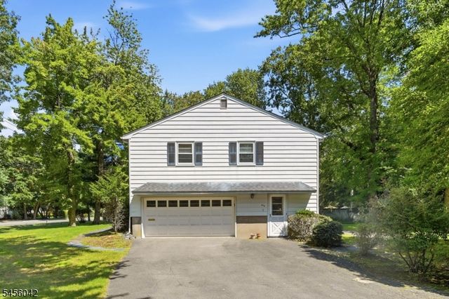 472 Cedar Hill Ave, Wyckoff Twp., NJ 07481