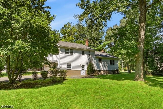 472 Cedar Hill Ave, Wyckoff Twp., NJ 07481