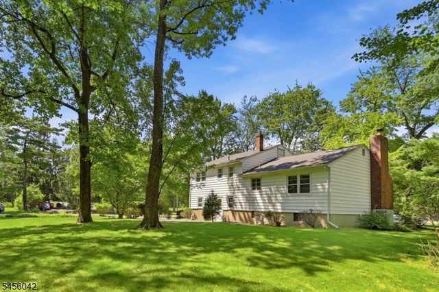 472 Cedar Hill Ave, Wyckoff Twp., NJ 07481