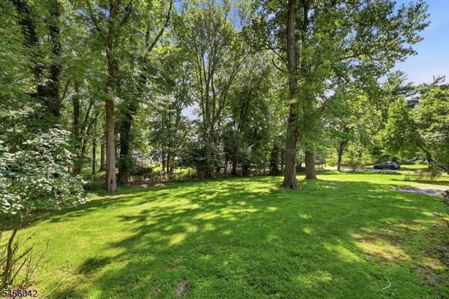 472 Cedar Hill Ave, Wyckoff Twp., NJ 07481