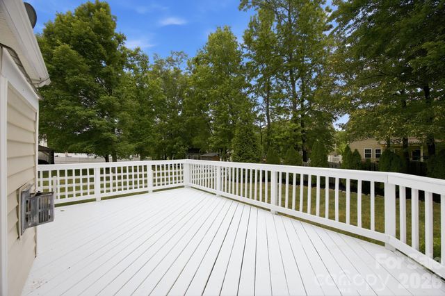 1113 Butterburr Drive, Matthews, NC 28104