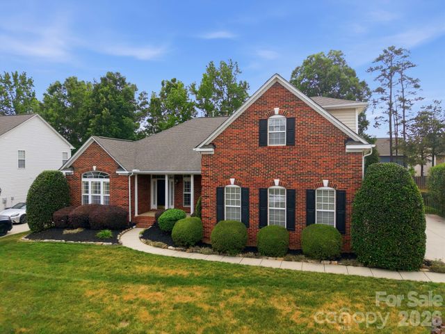 1113 Butterburr Drive, Matthews, NC 28104