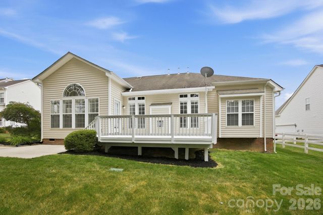 1113 Butterburr Drive, Matthews, NC 28104