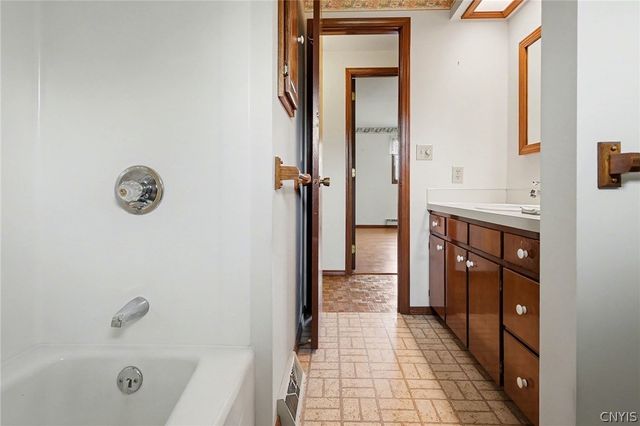 3216 Oran Gulf Road, Pompey, NY 13104