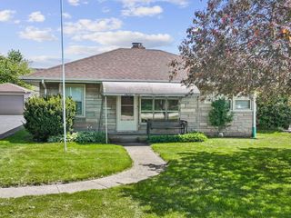 4N365 9th Avenue, Addison, IL 60101