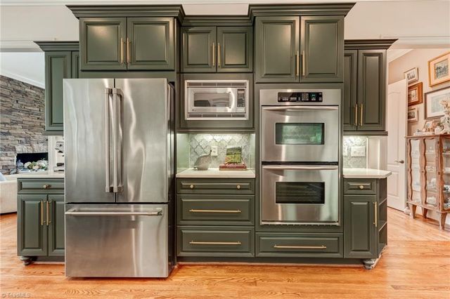 7102 Henson Farm Way, Summerfield, NC 27358