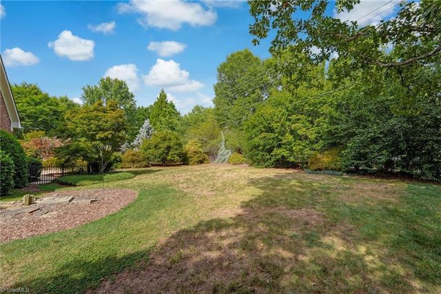 7102 Henson Farm Way, Summerfield, NC 27358