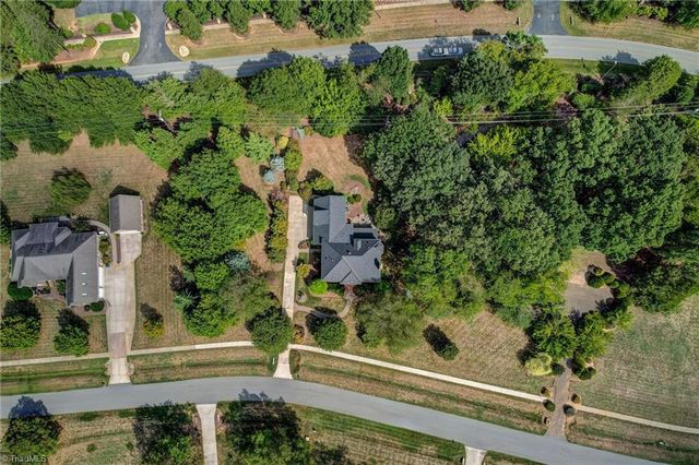 7102 Henson Farm Way, Summerfield, NC 27358