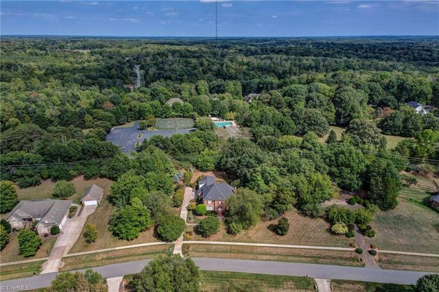 7102 Henson Farm Way, Summerfield, NC 27358