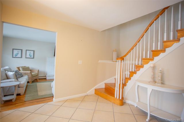 9 Kensington Street, Lido Beach, NY 11561