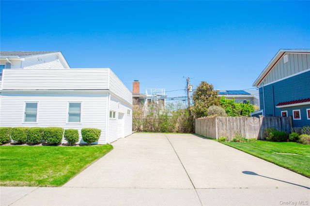 9 Kensington Street, Lido Beach, NY 11561